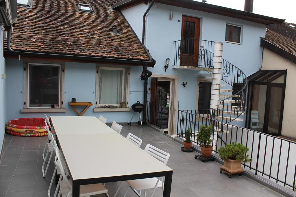 Au Coeur Du Vignoble Sur Bursins Bed & Breakfast Exterior foto